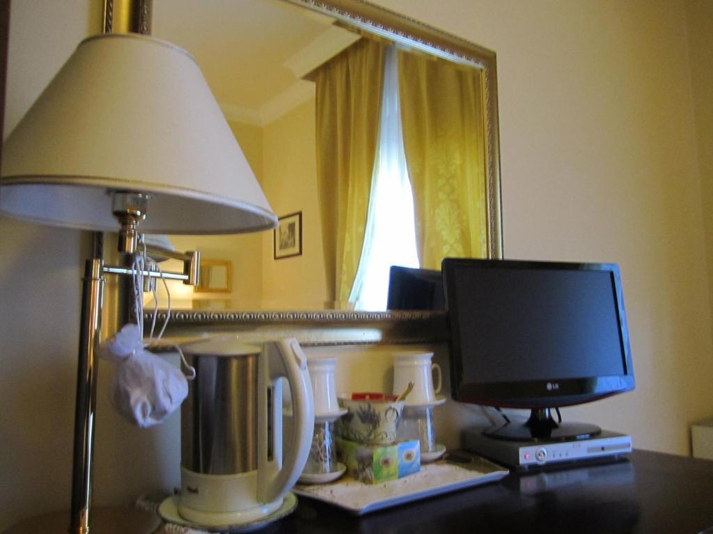 Hotel Villa Castellani Mogliano Room photo
